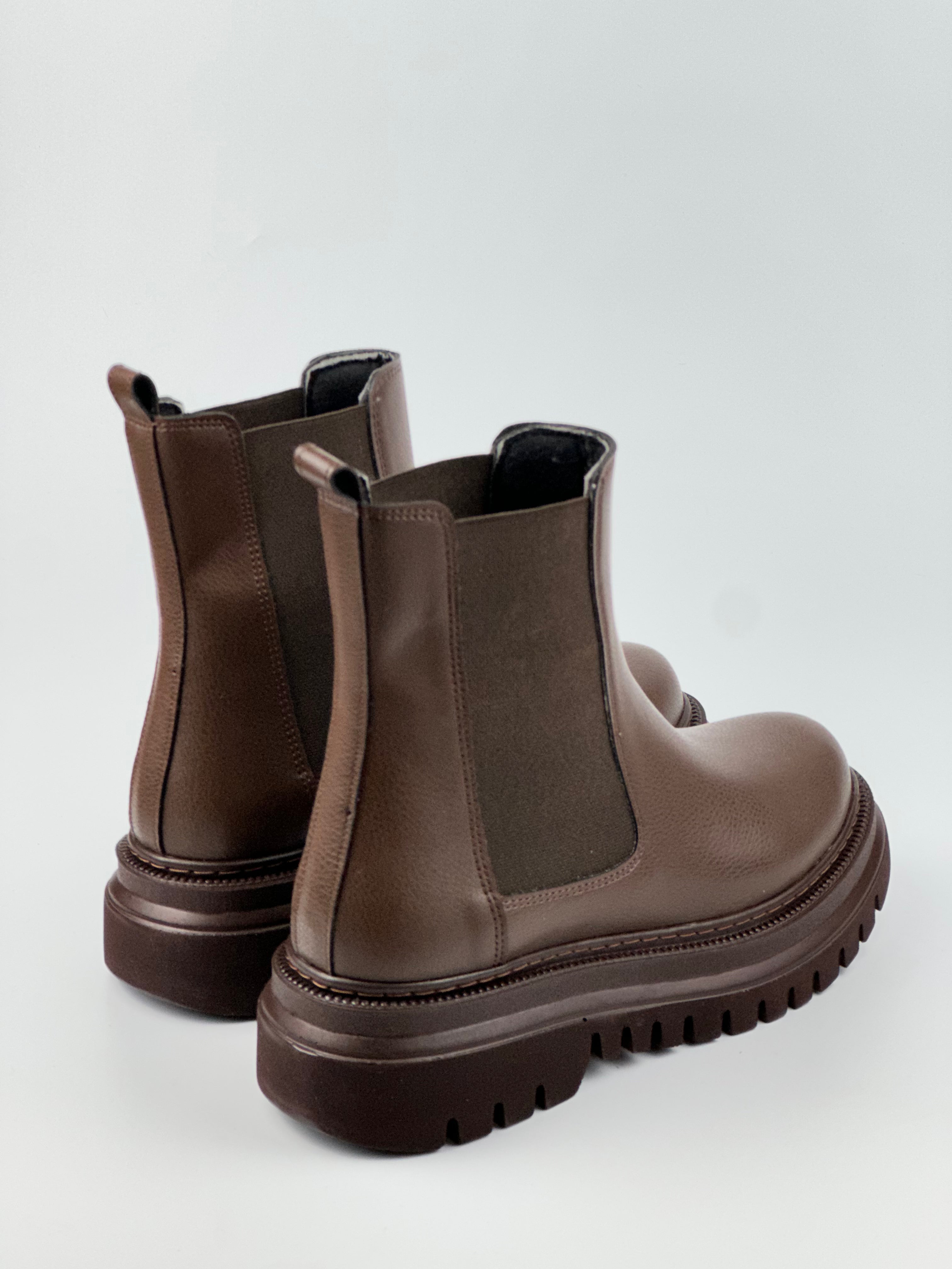 URBAN CHELSEA – Mocha Brown