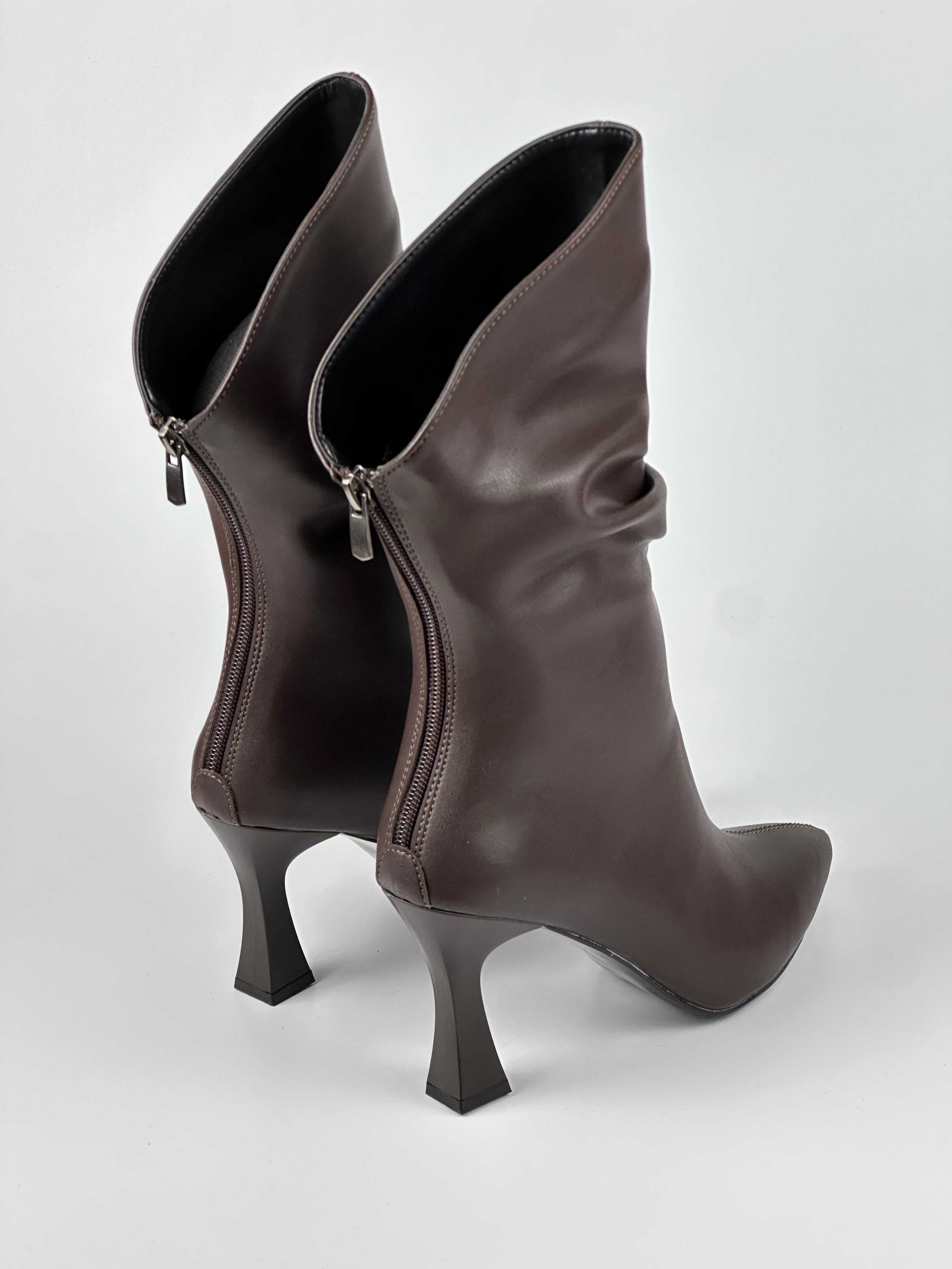 Milan Ruched Kahverengi Topuklu Kadın Çizme