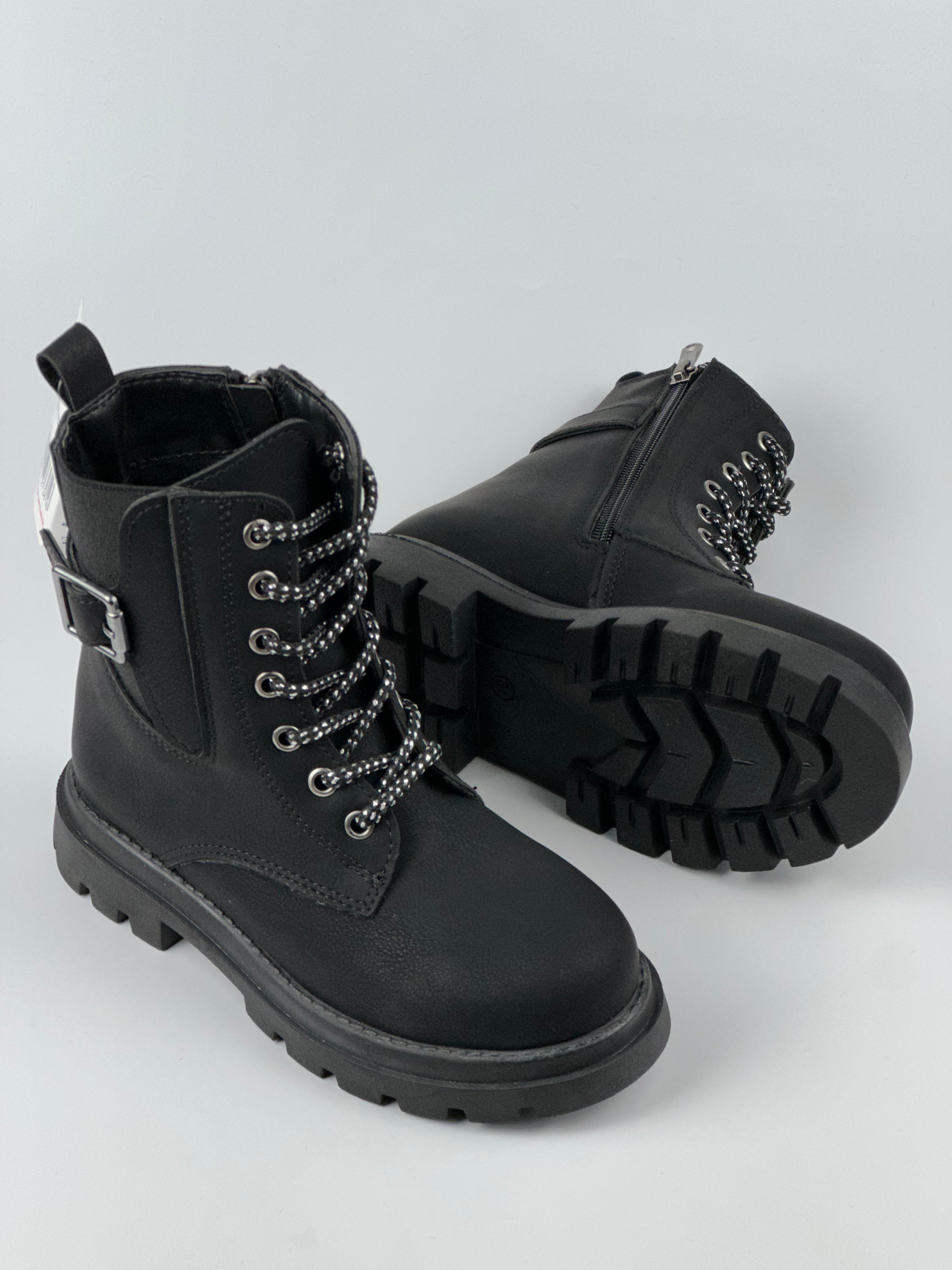 BlackRock Kids – Toka Detaylı Siyah Çocuk Bot