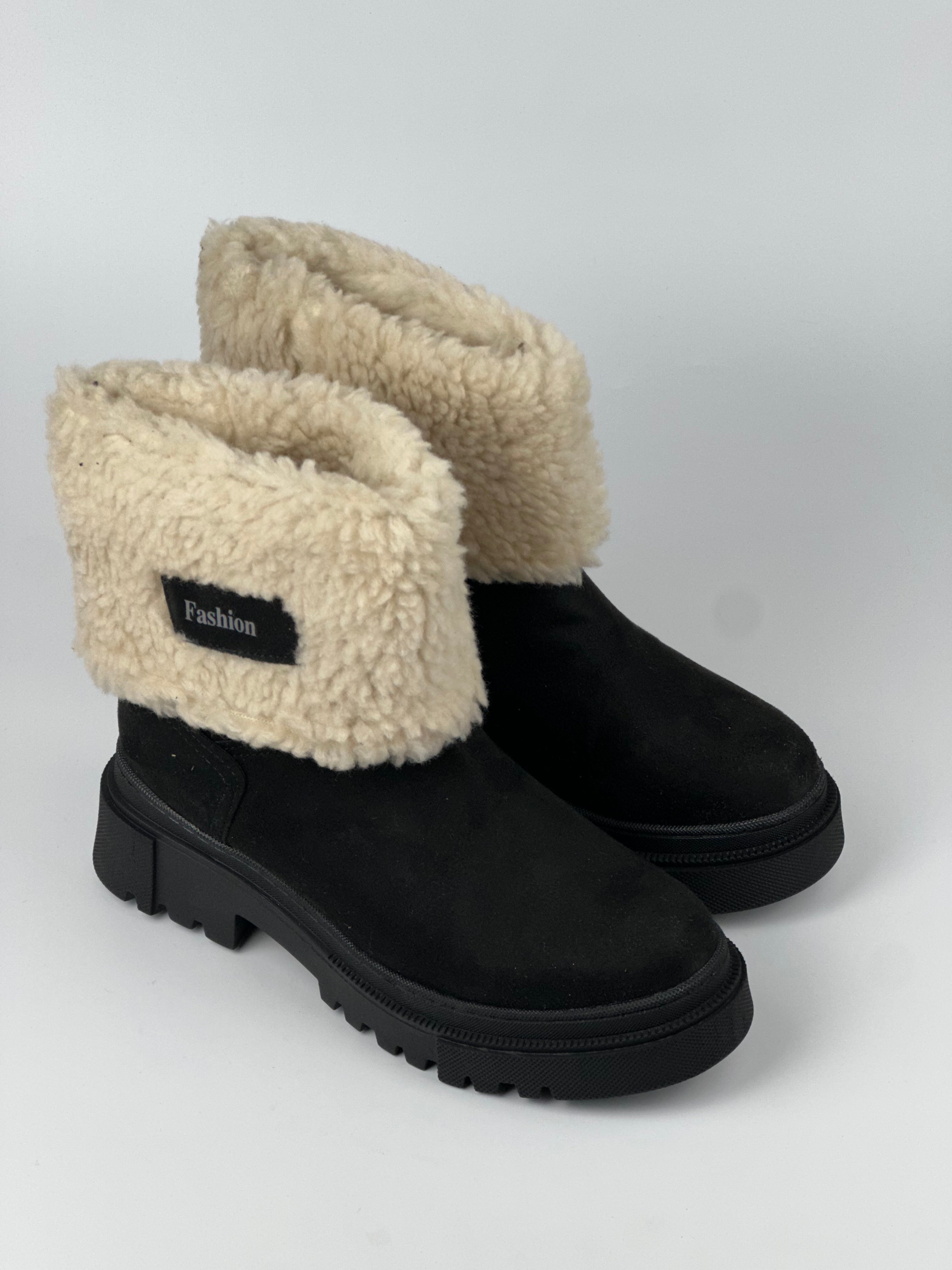 Frosty Warm – Peluş Detaylı Siyah Kışlık Kadın Bot