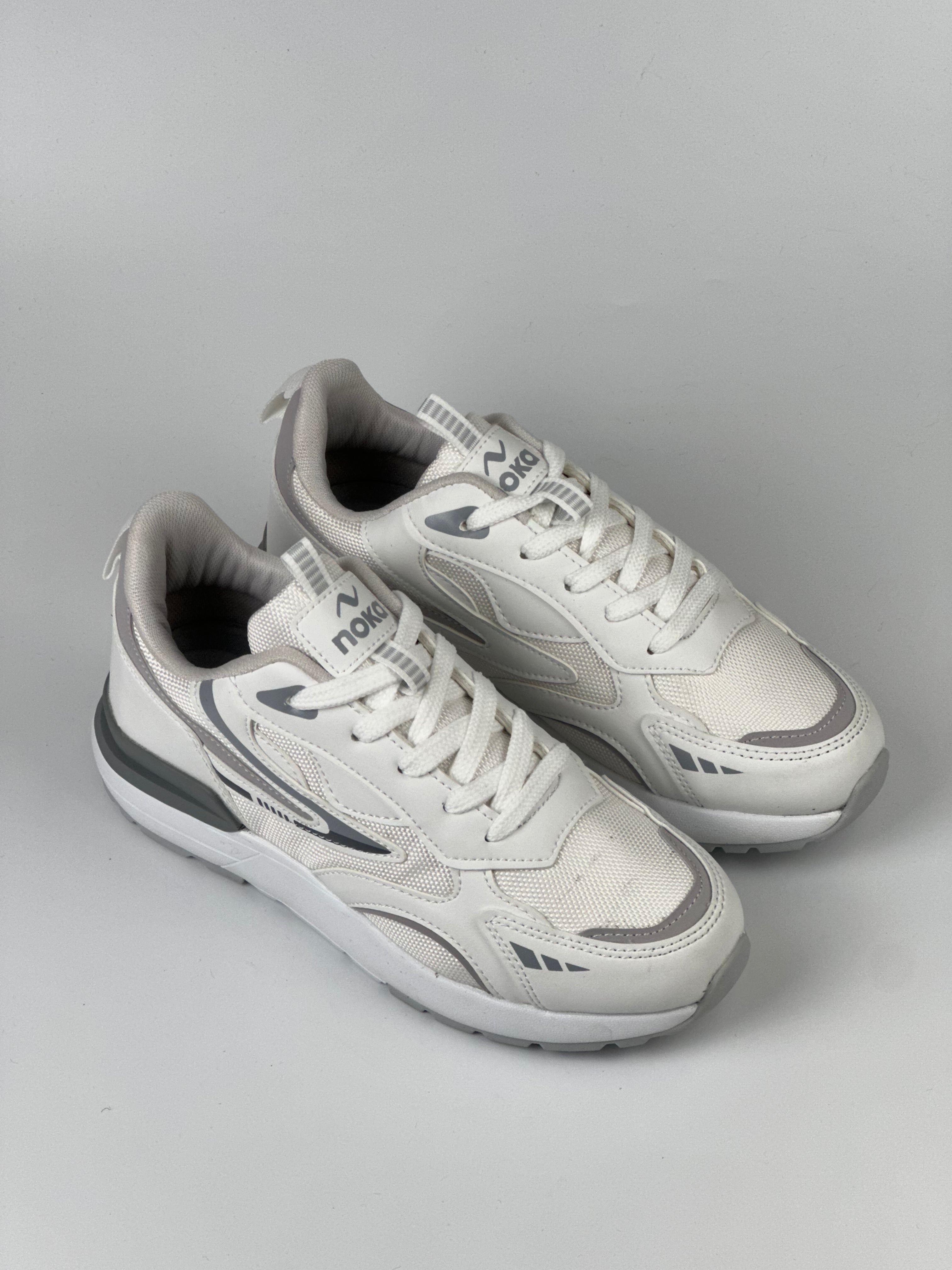 AirFlex Siyah Spor Ayakkabı – Renk Detaylı Hafif Yürüyüş Modeli