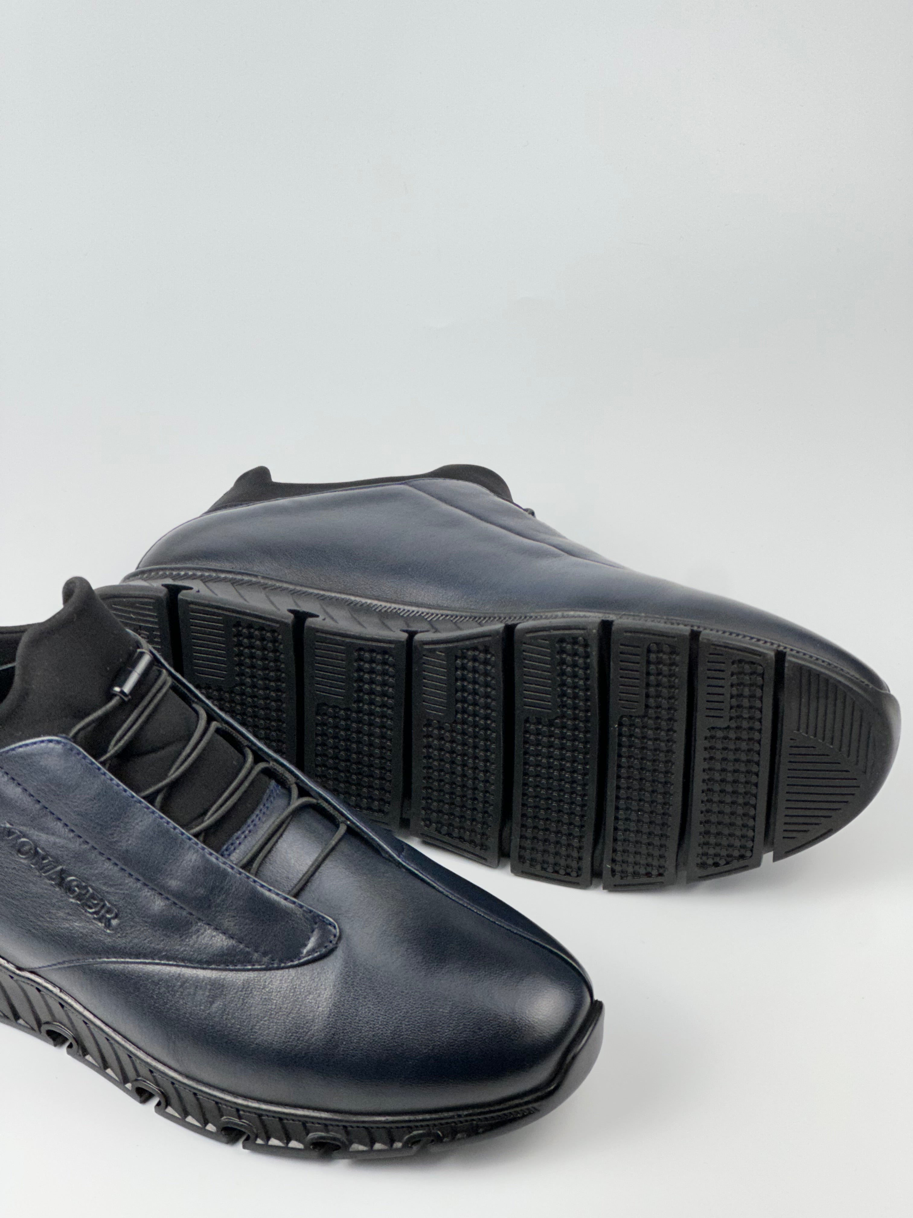 Çaçar VYGR V1 – Black Motion