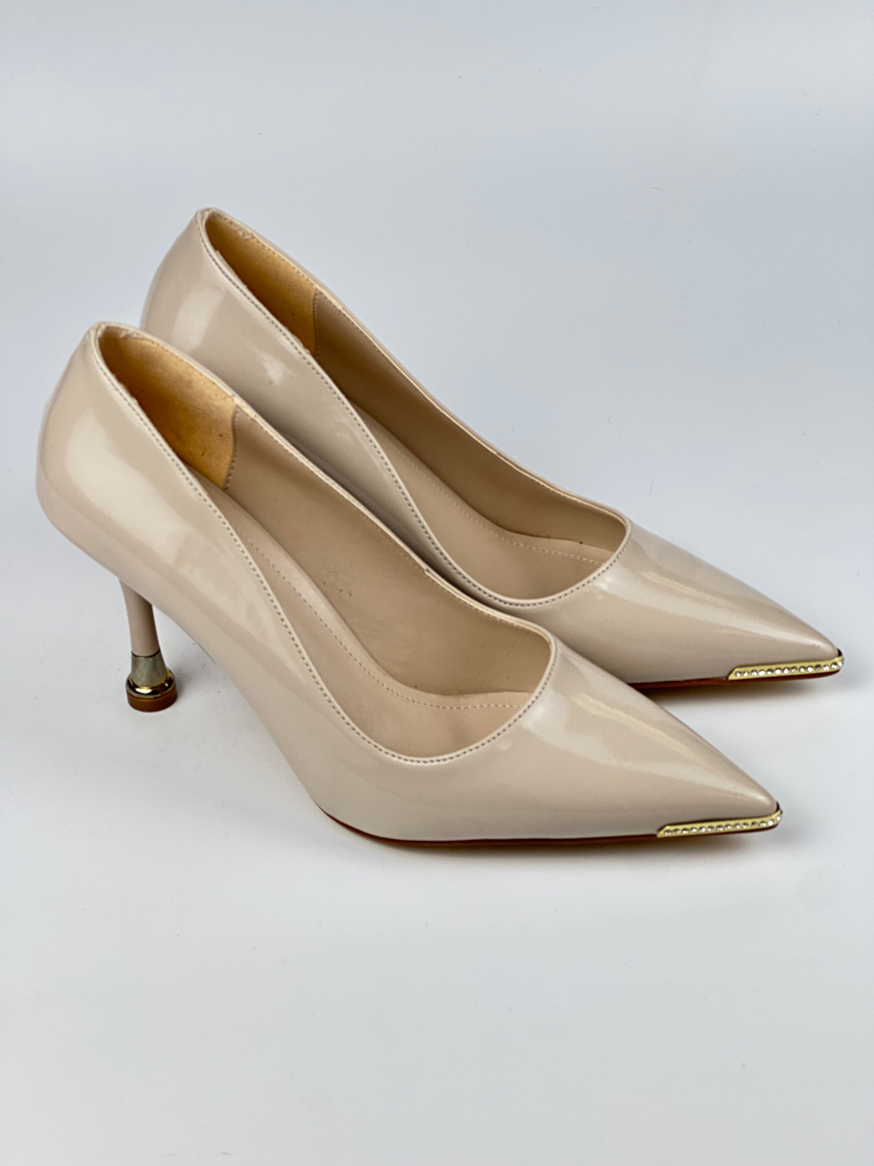 SUIT Stiletto