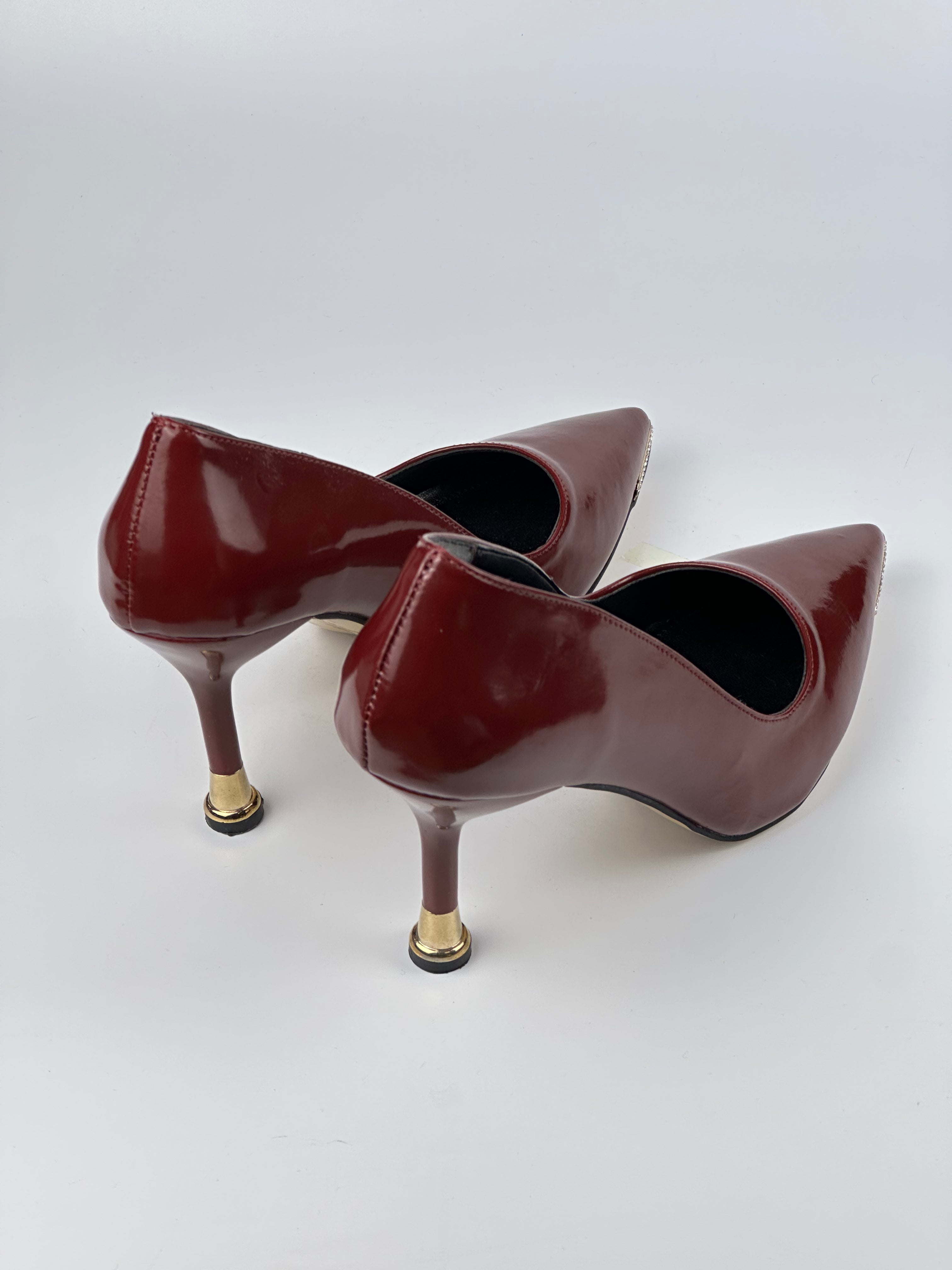 SUIT Stiletto