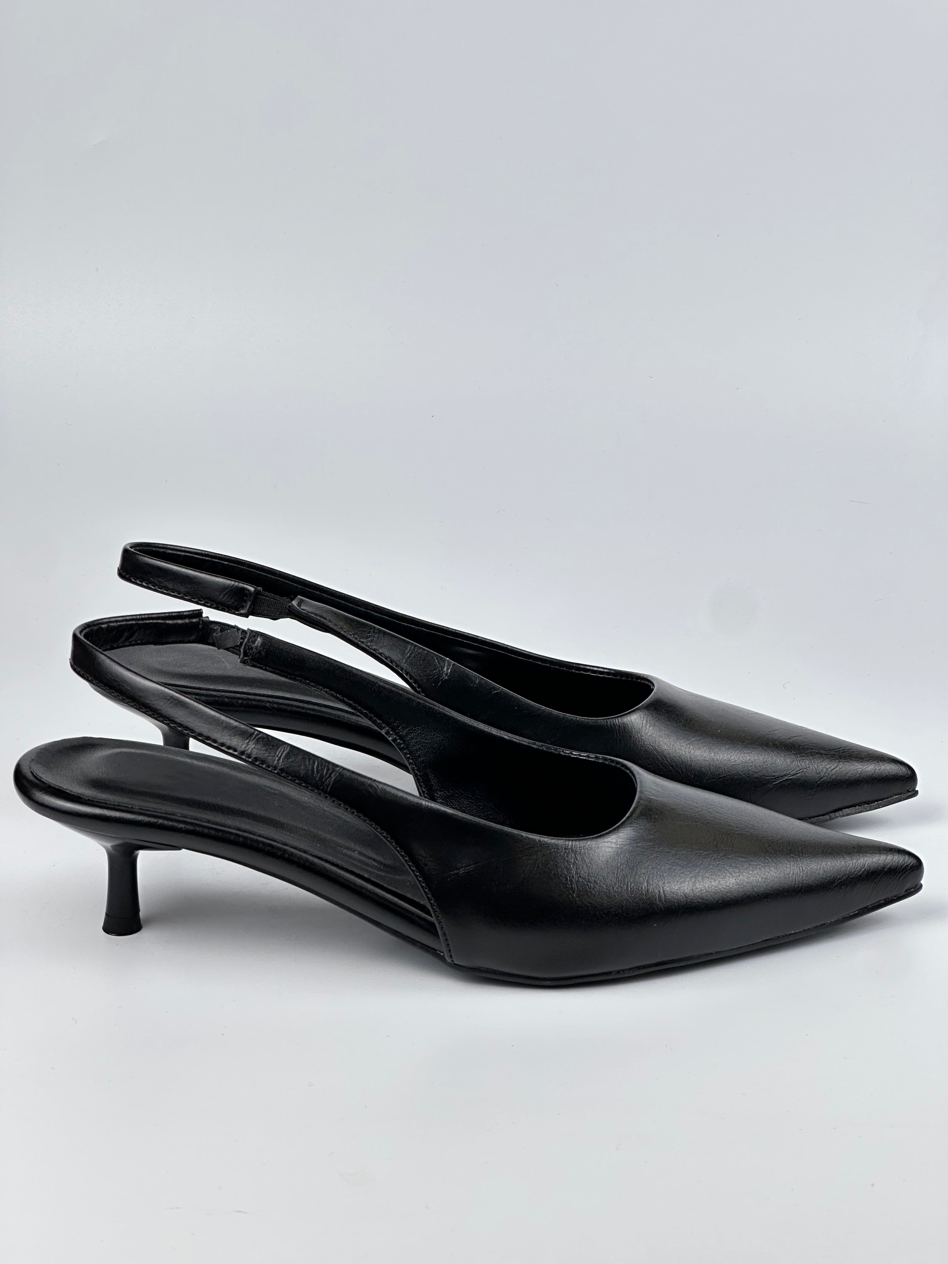 Mia Stiletto 001