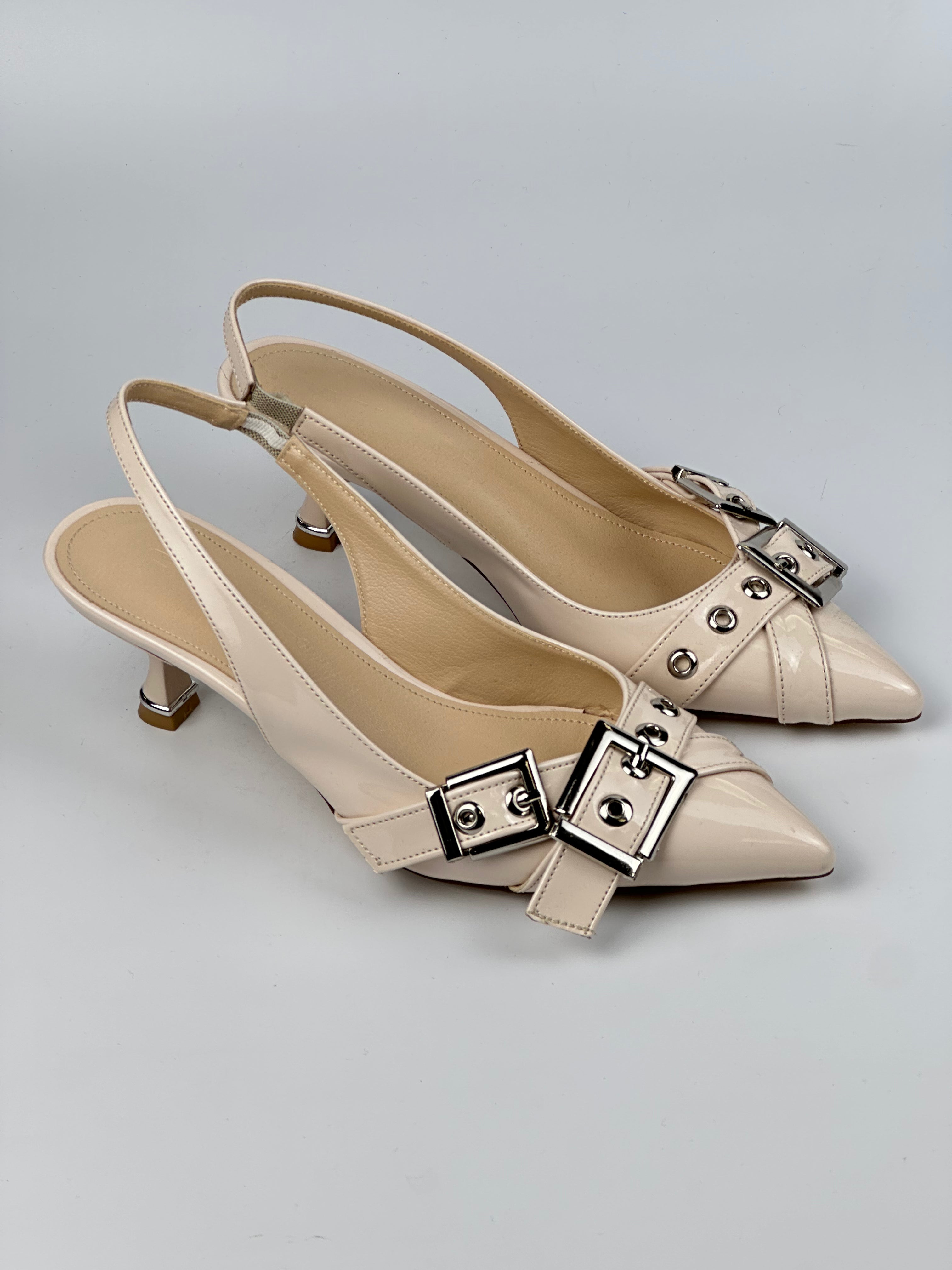 Stiletto 002