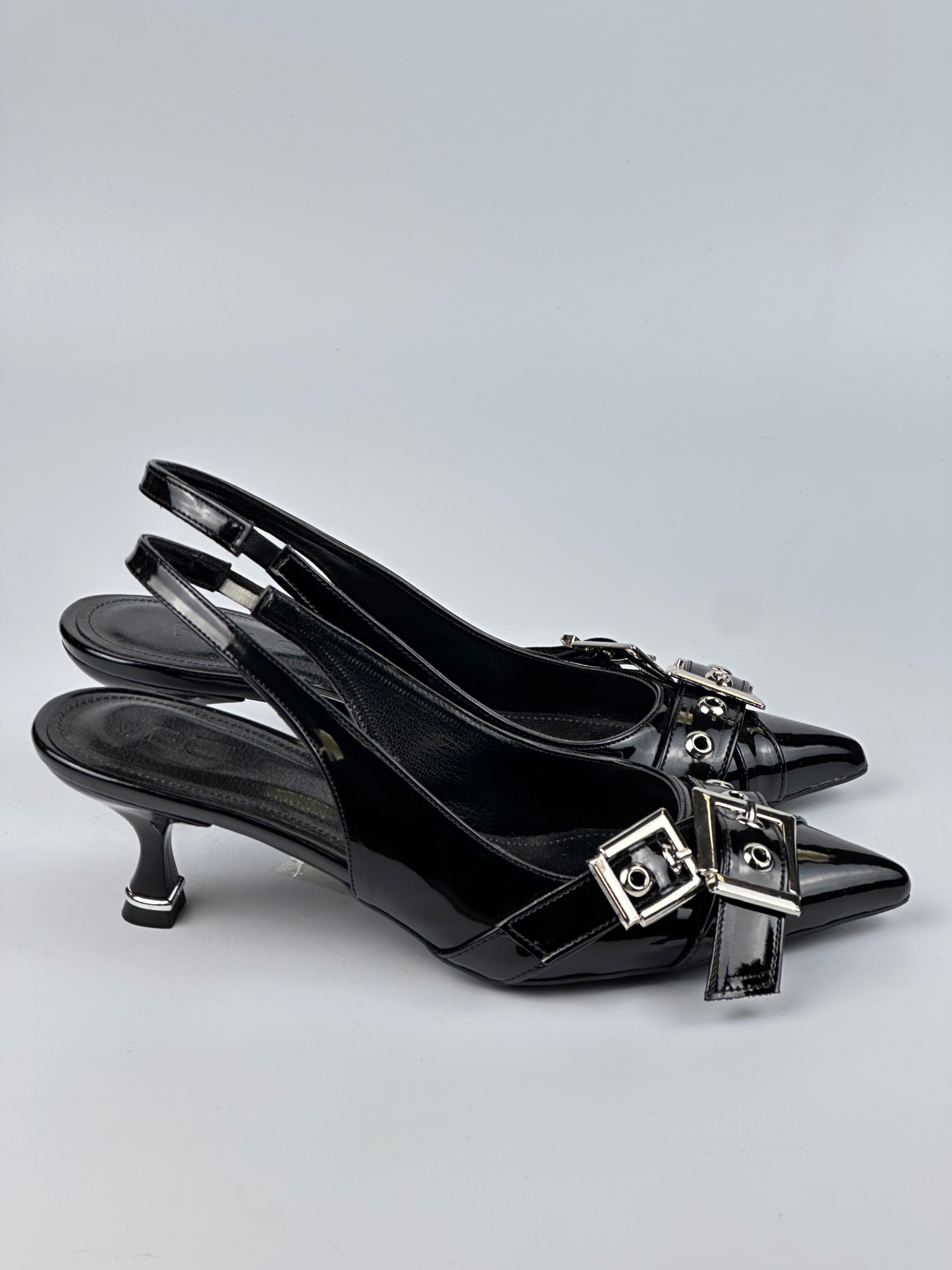 Stiletto 002