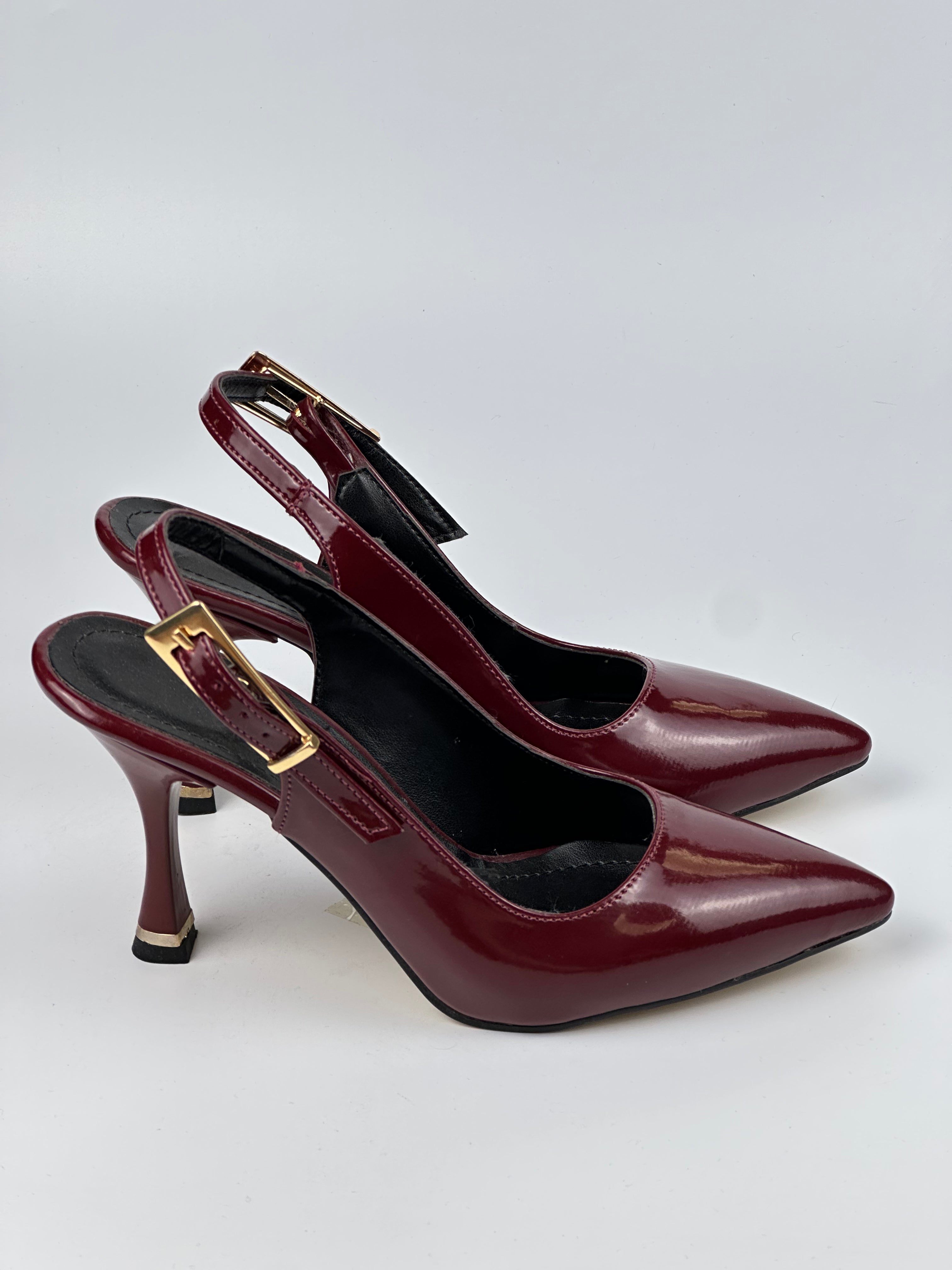 Stiletto 003