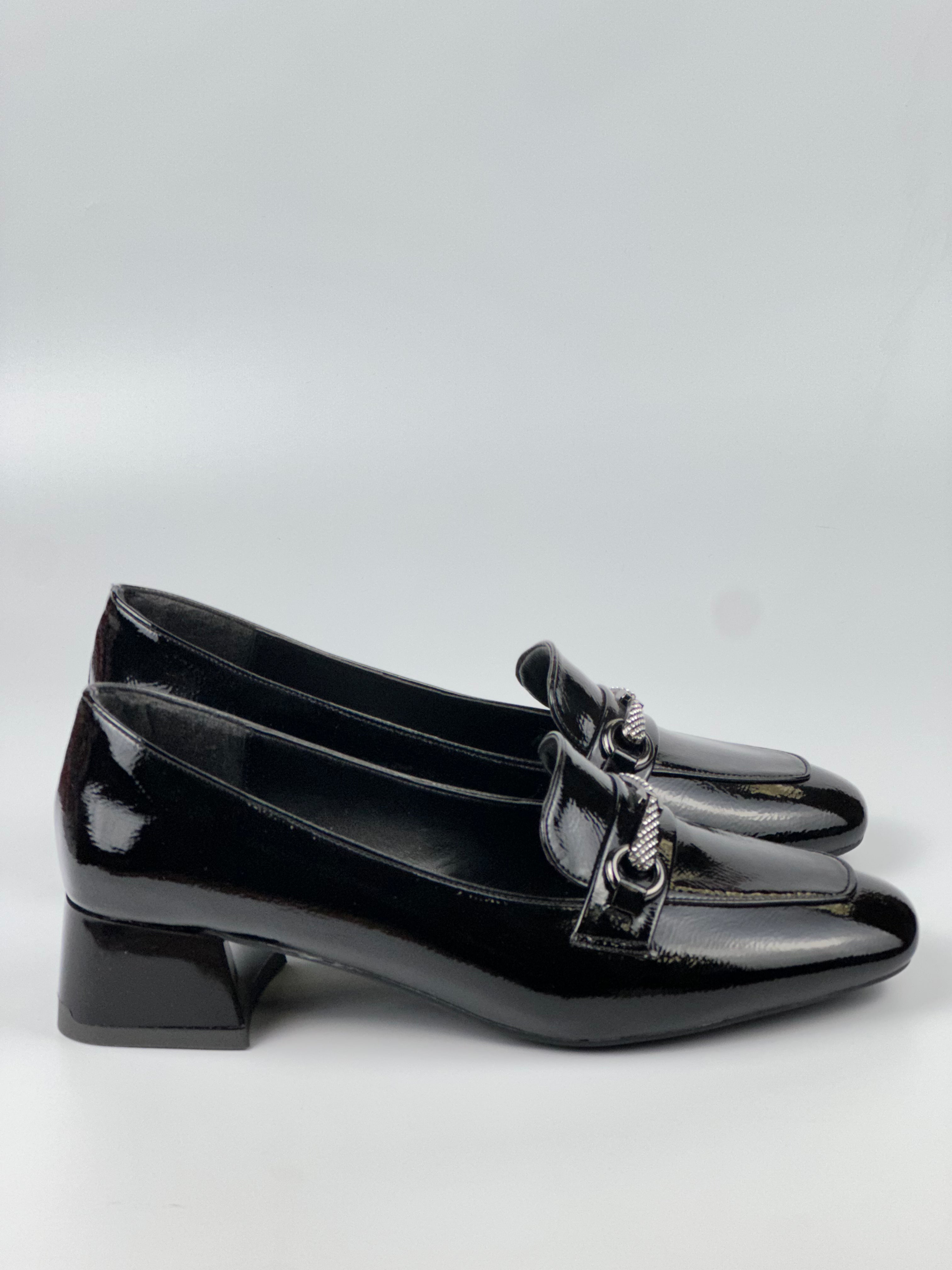 SUIT Stiletto