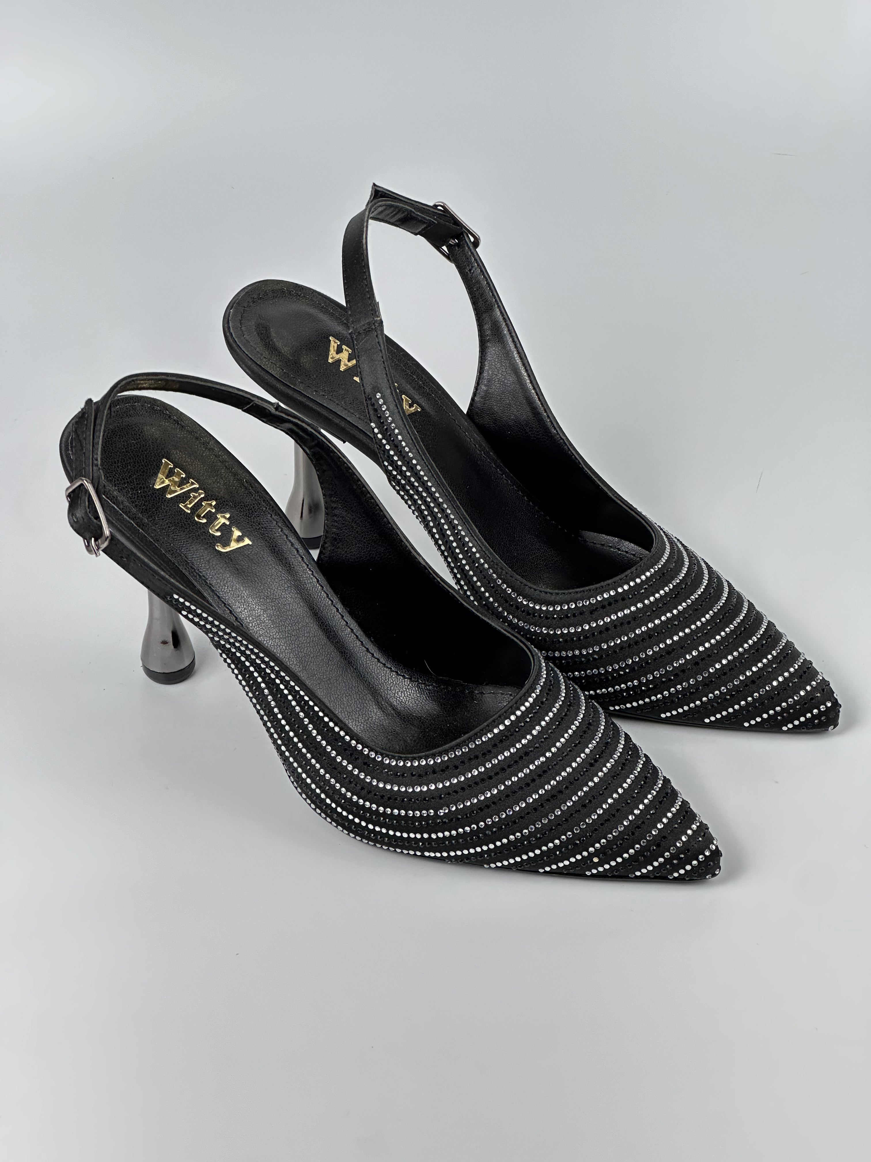 SUIT 002 Stiletto