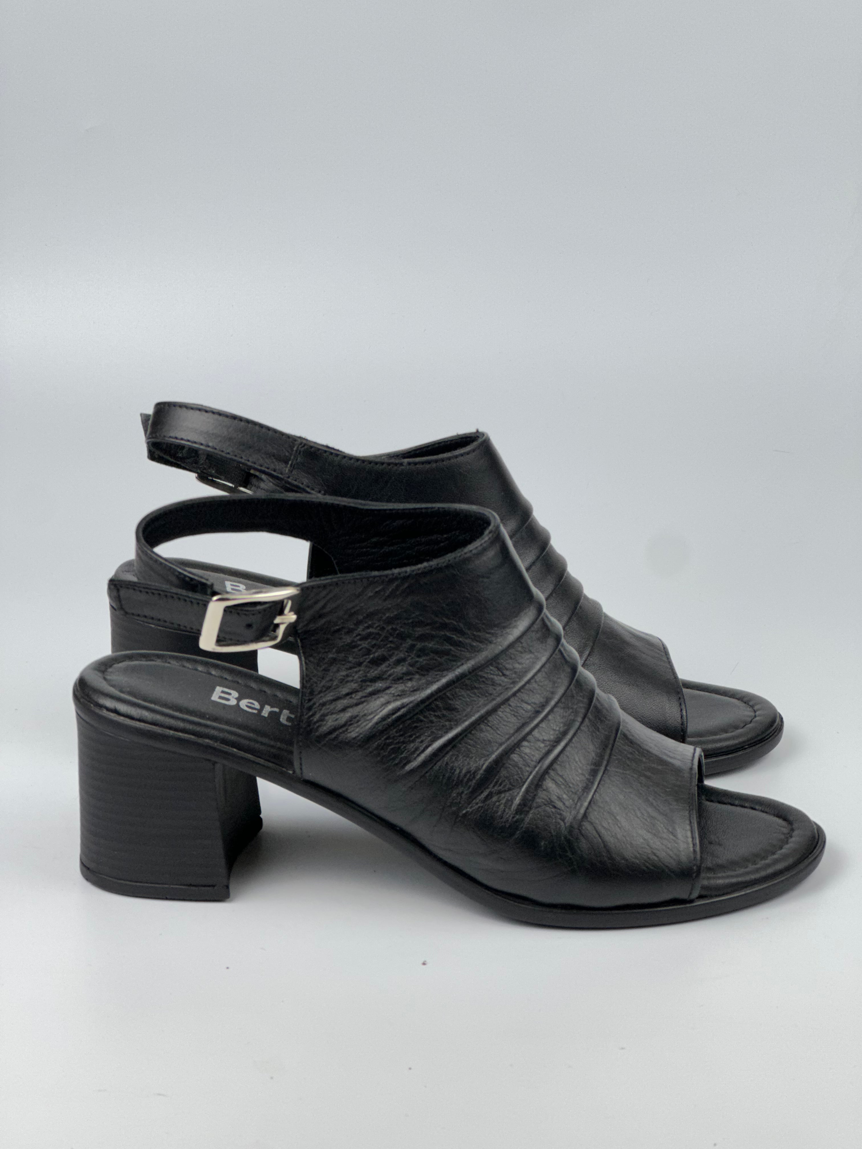 Leather 007 Sandalet