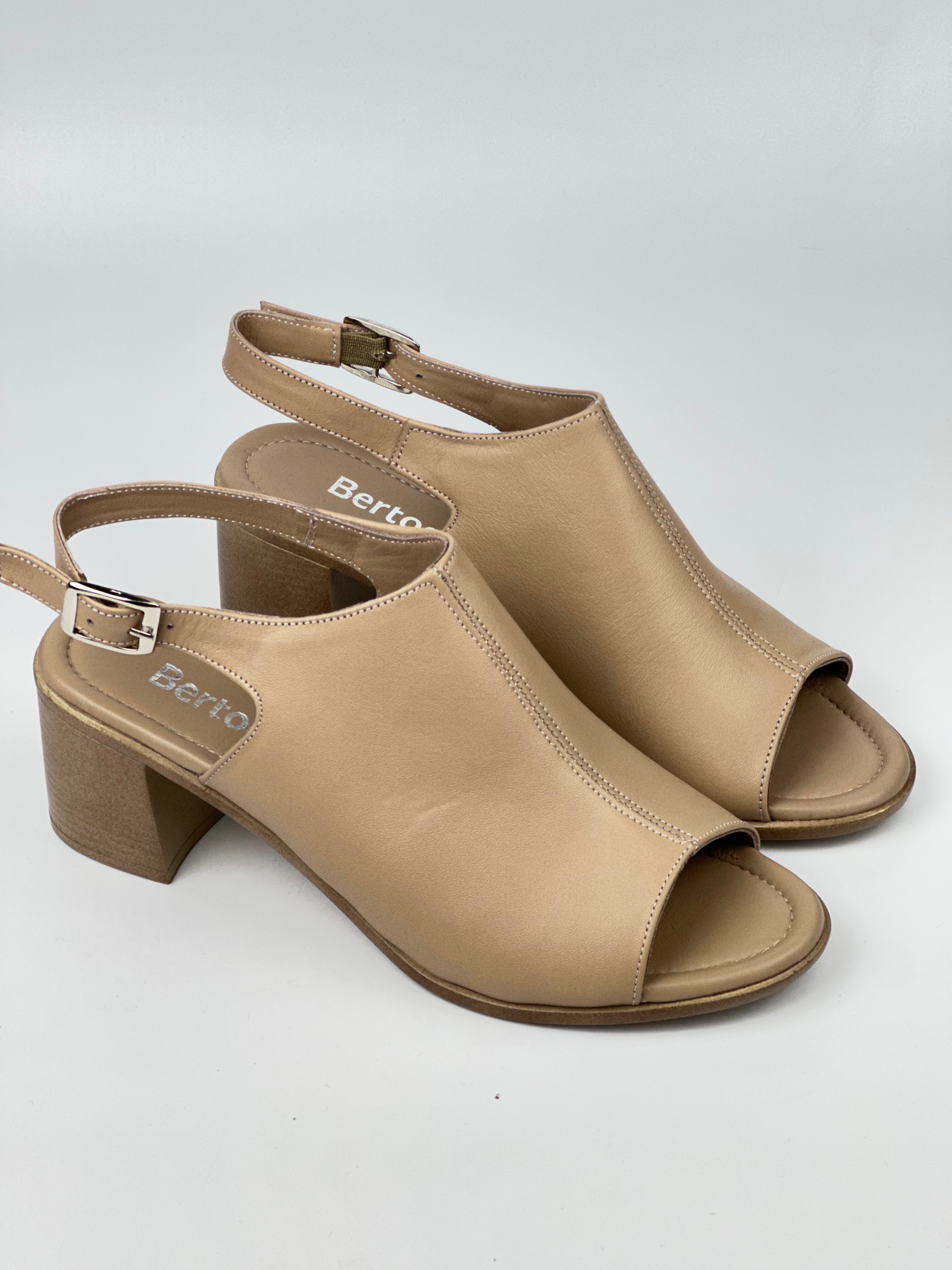 Leather 008 Sandalet