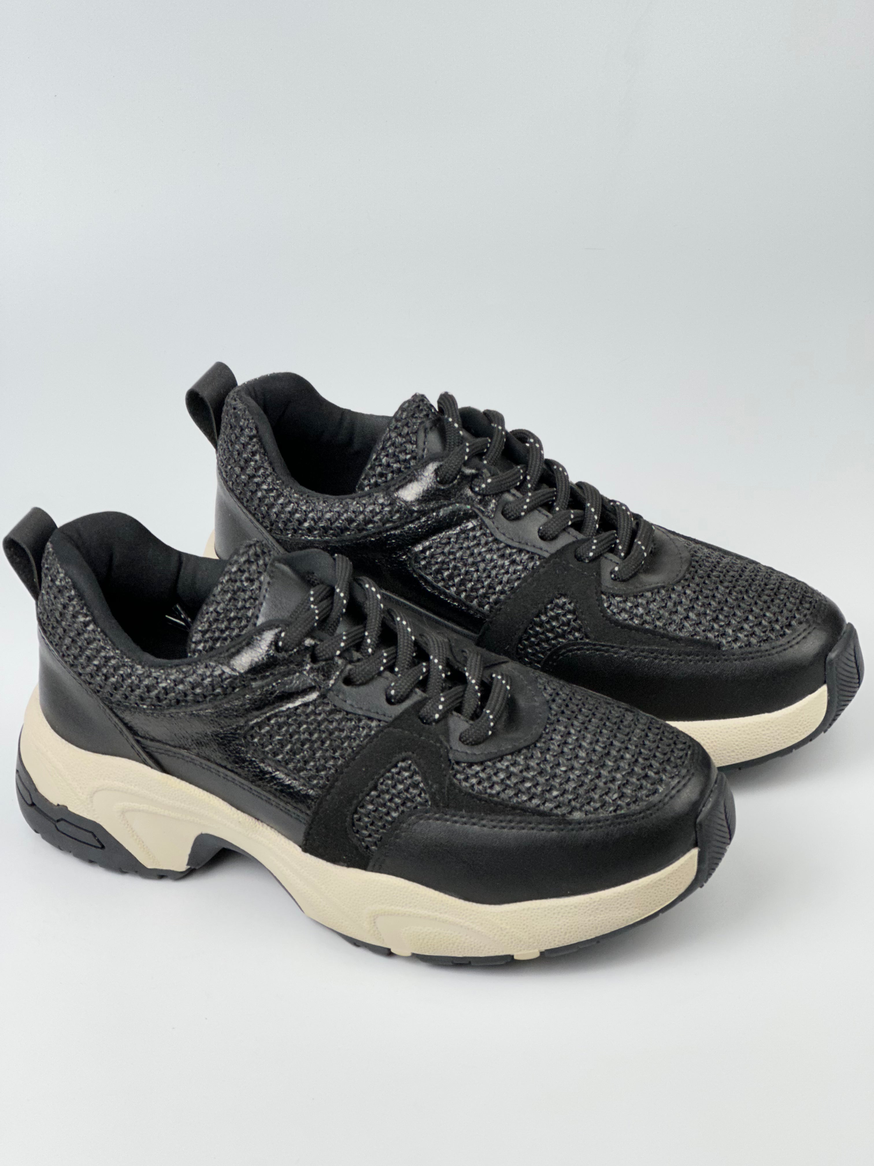 WALKY Sneakers