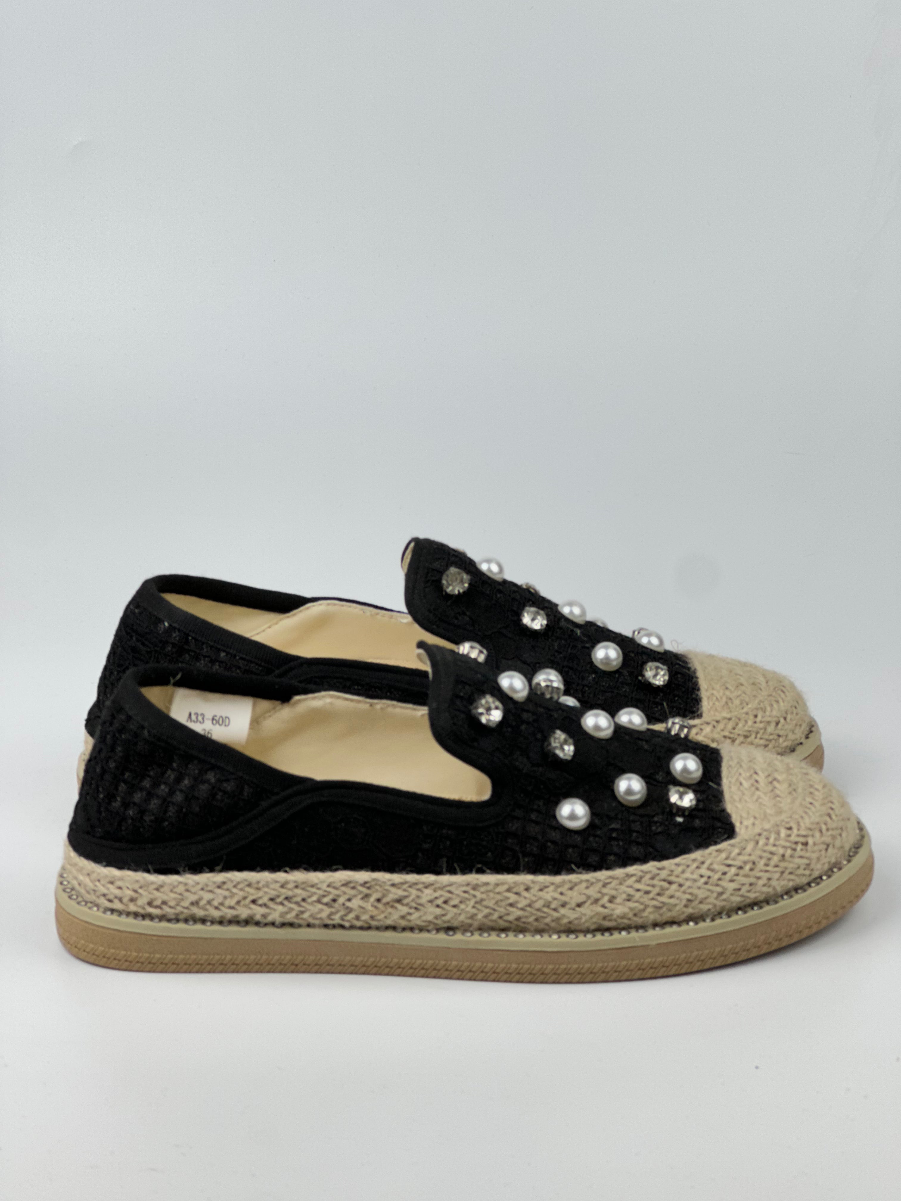 NINA Sneakers