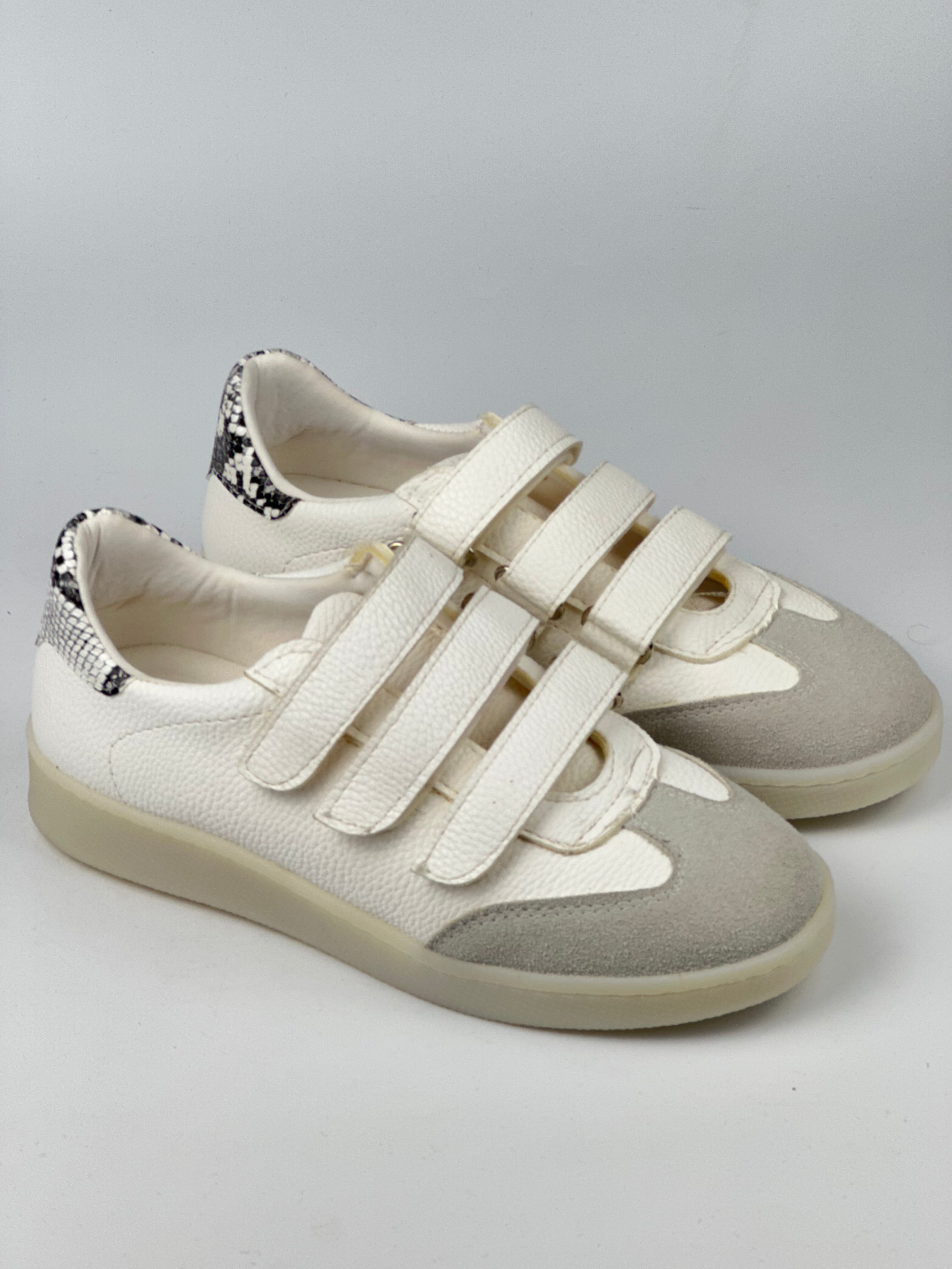 SNSK Sneakers