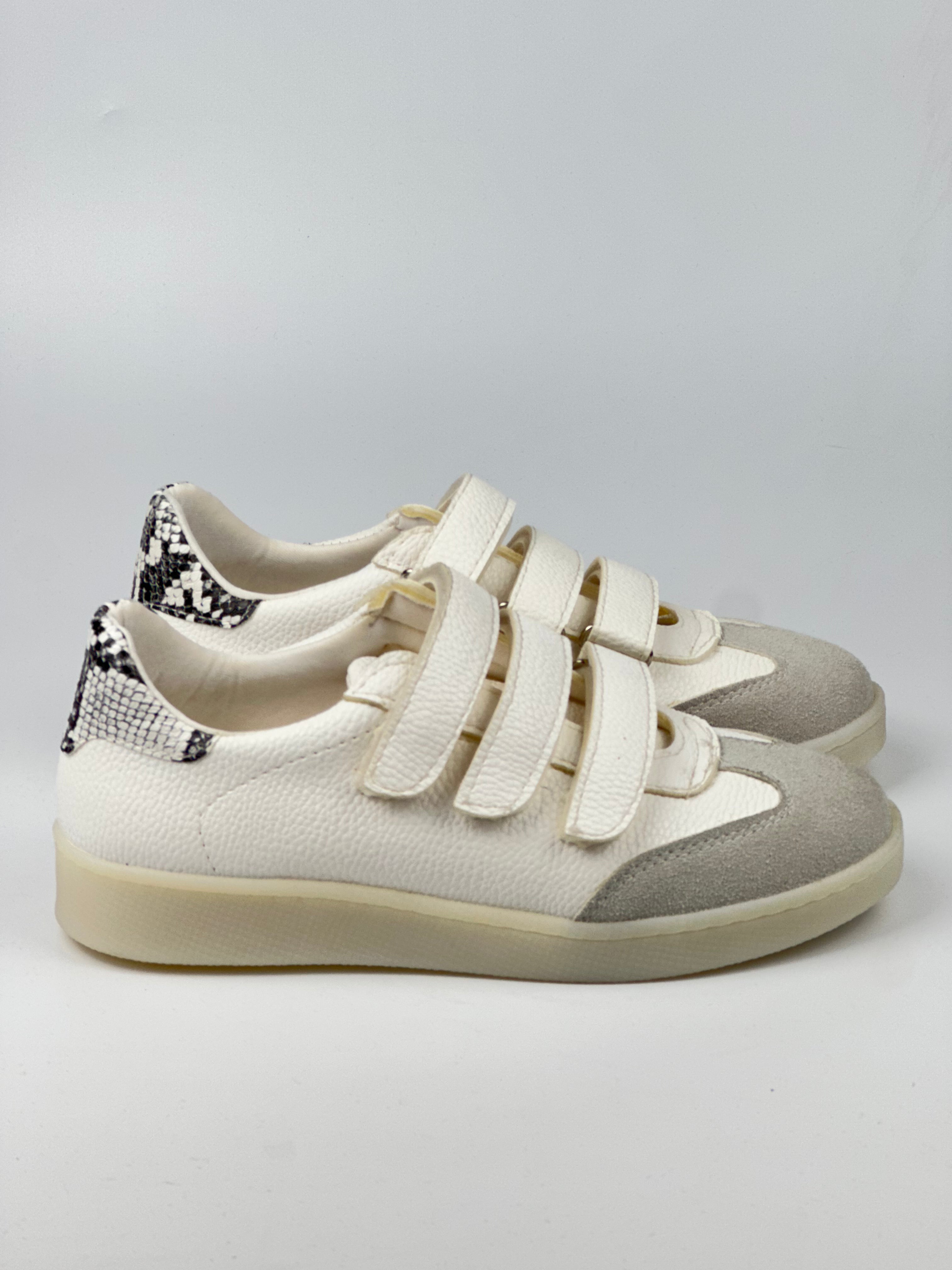SNSK Sneakers