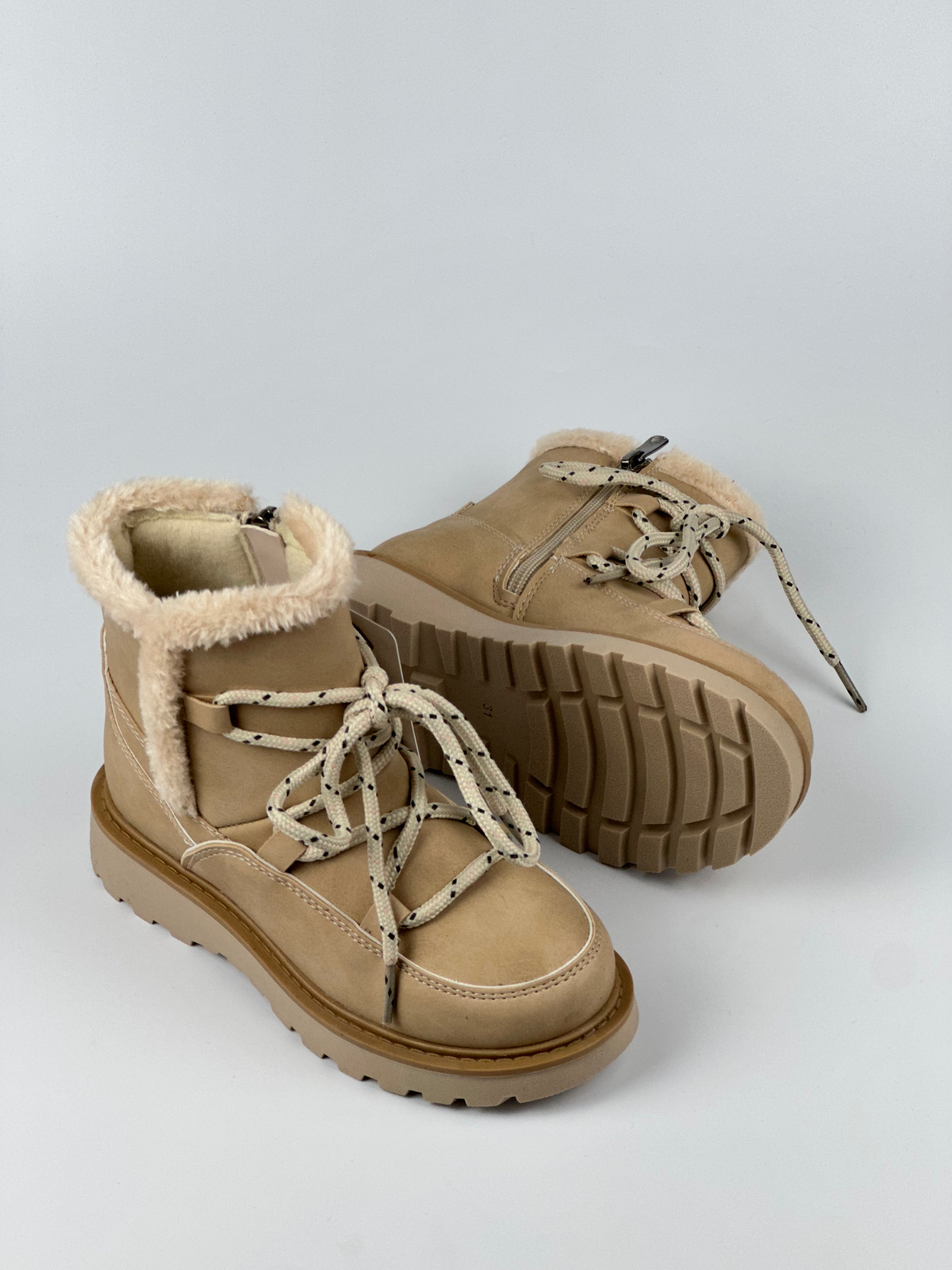 SnowHug Kids – Peluş Astar Detaylı Bej Çocuk Kışlık Bot