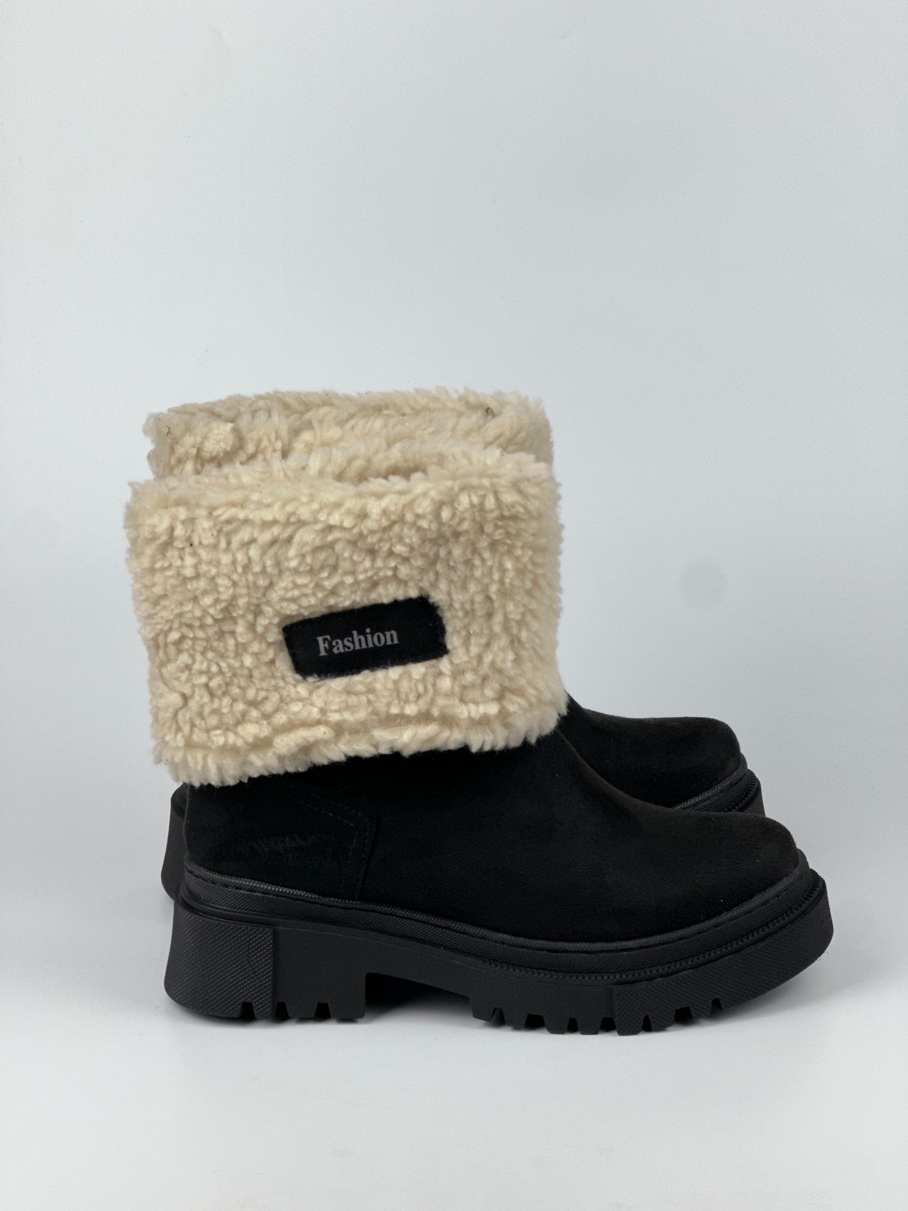 Frosty Warm – Peluş Detaylı Siyah Kışlık Kadın Bot