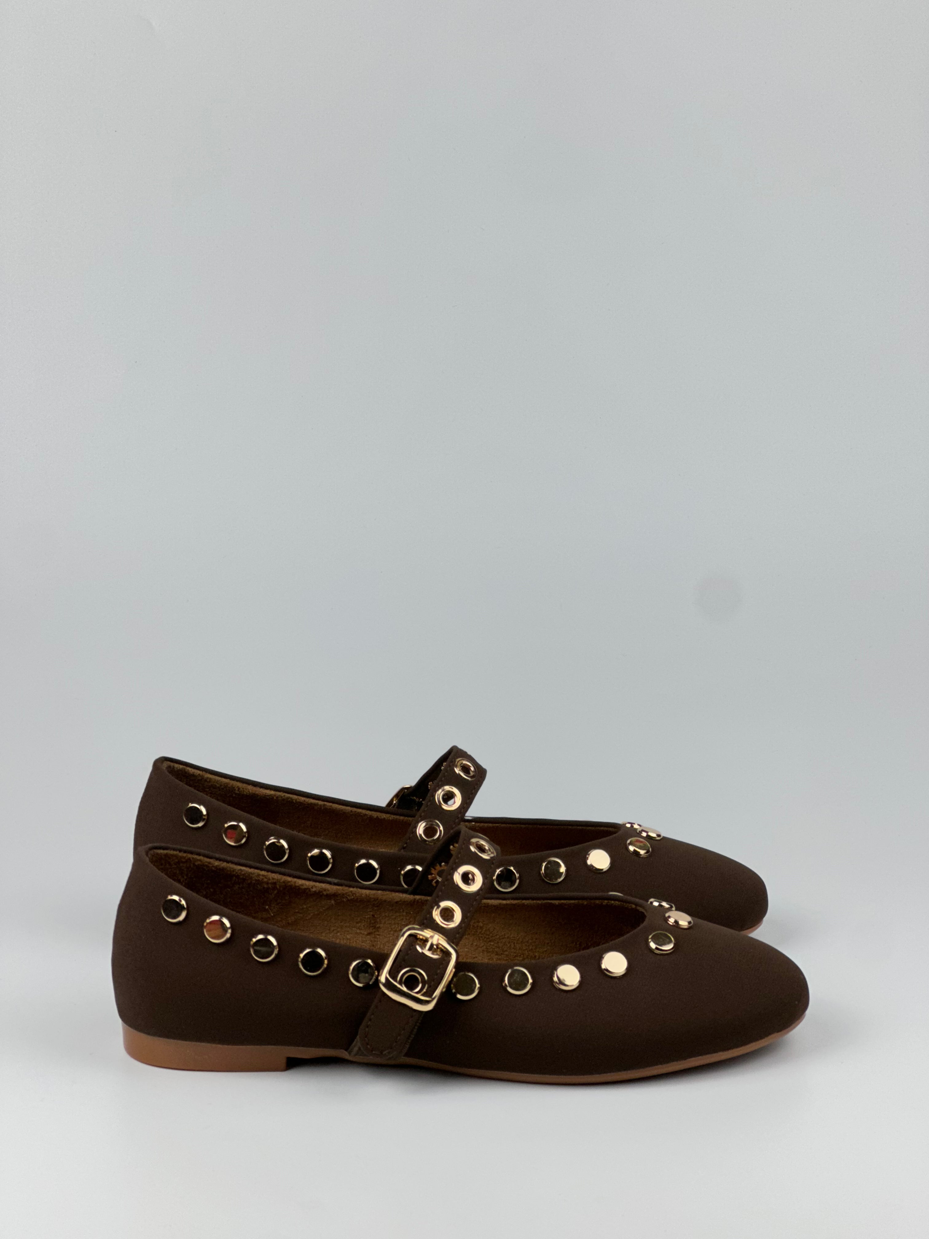 Liora Stud – Tokalı Zımba Detaylı Kahverengi Babet