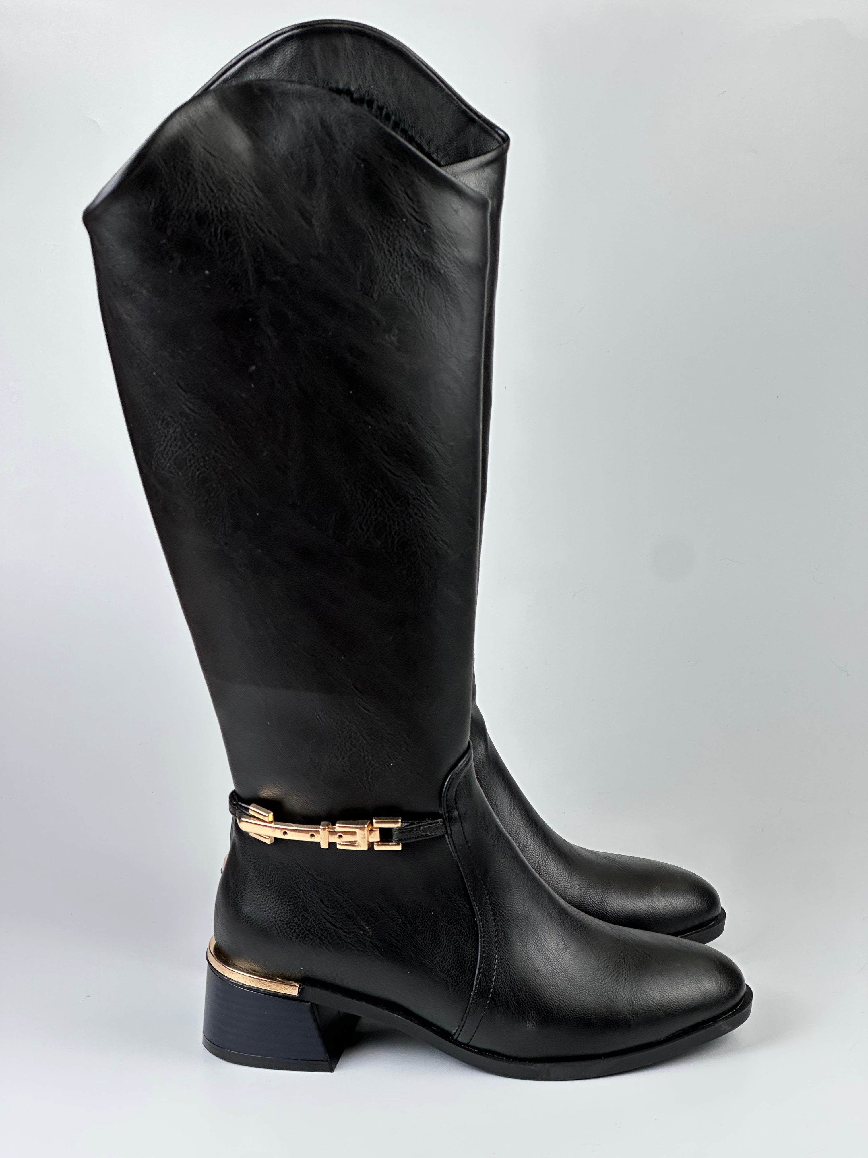 ElegantRide Kadın Siyah Dizlik Çizme – Gold Tokalı