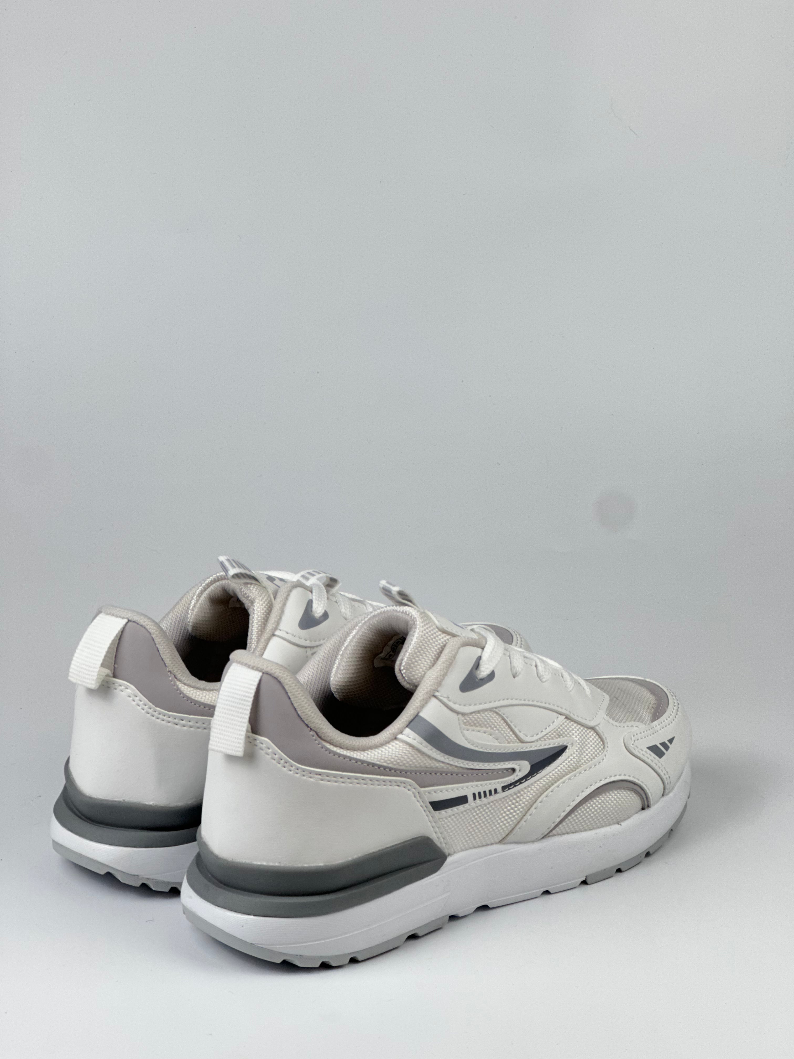 AirFlex Siyah Spor Ayakkabı – Renk Detaylı Hafif Yürüyüş Modeli